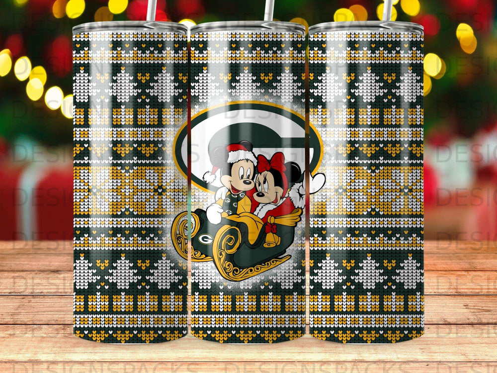 Green Bay Packers Mickey and Minnie Mouse in sleigh on tumbler.