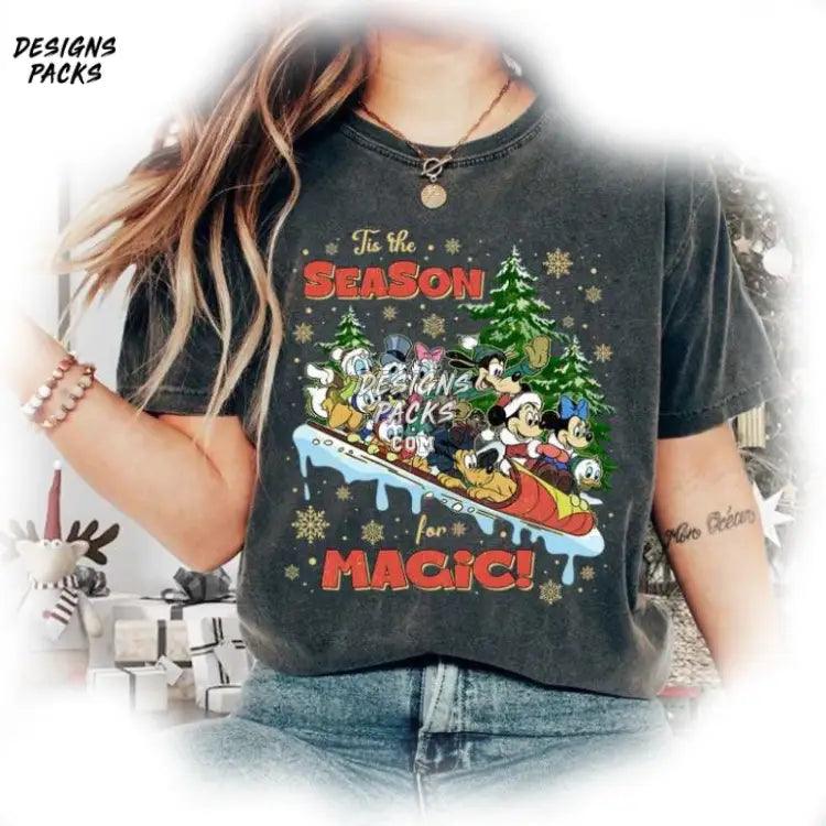 Cartoon Land Tis The Season For Magic Xmas Mickey And Friends Christmas Png Design